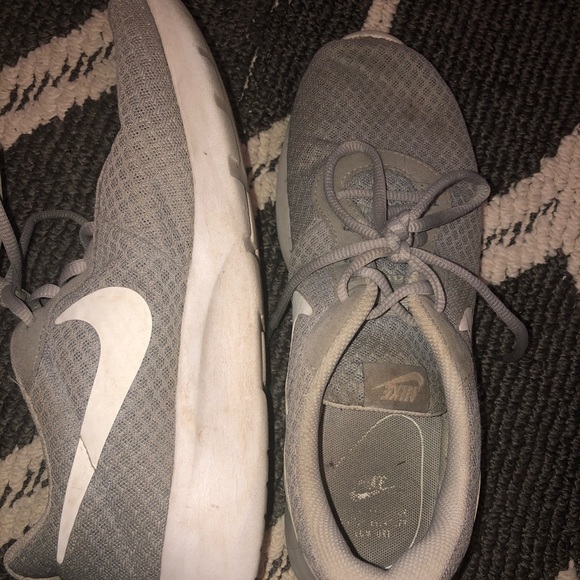 everyday tennis shoes